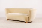 canapé courbé banane velours danois beige kvadrat 1940 1950